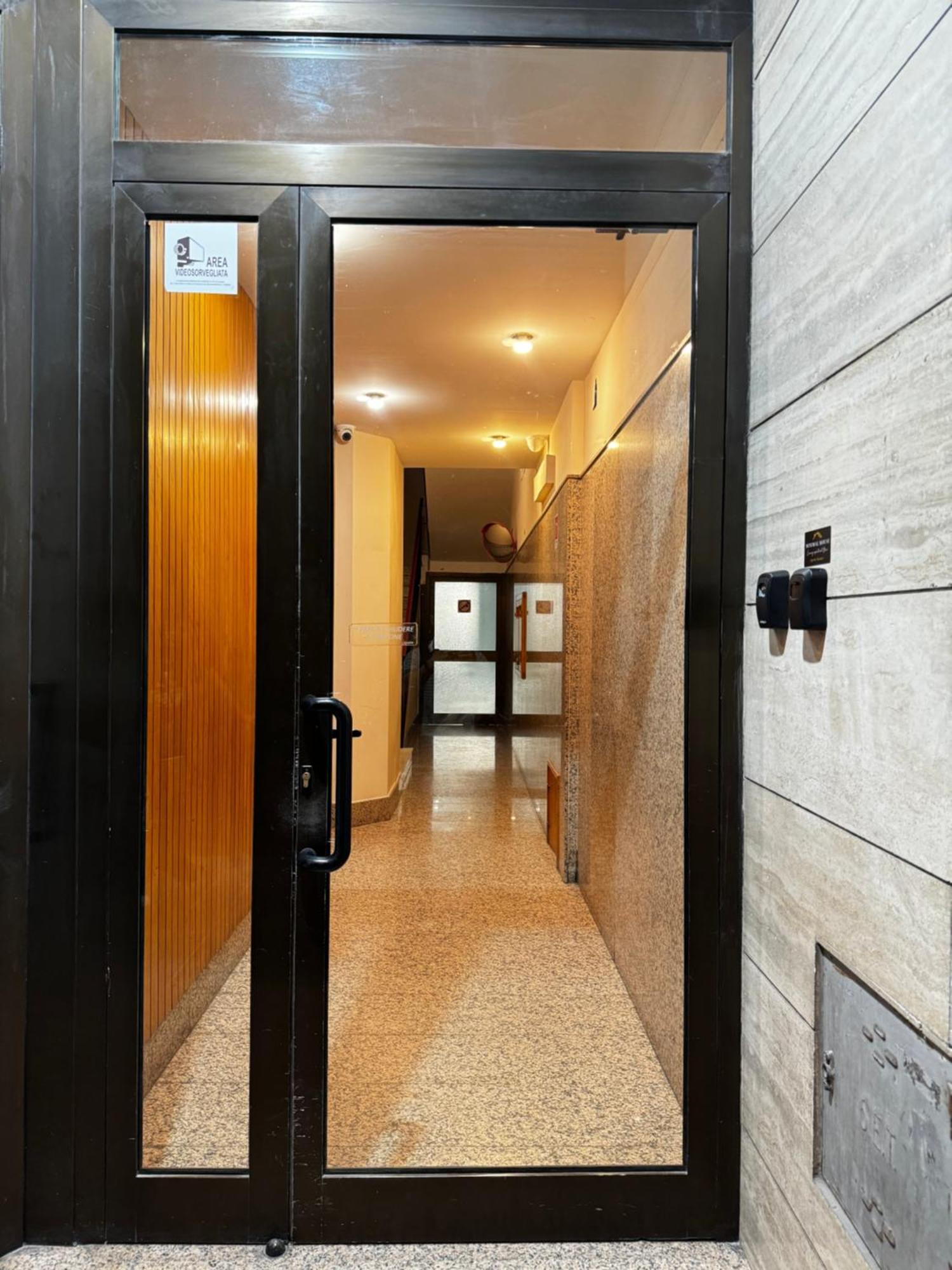 Luxury Apartment - Suite Cavour 巴里 外观 照片