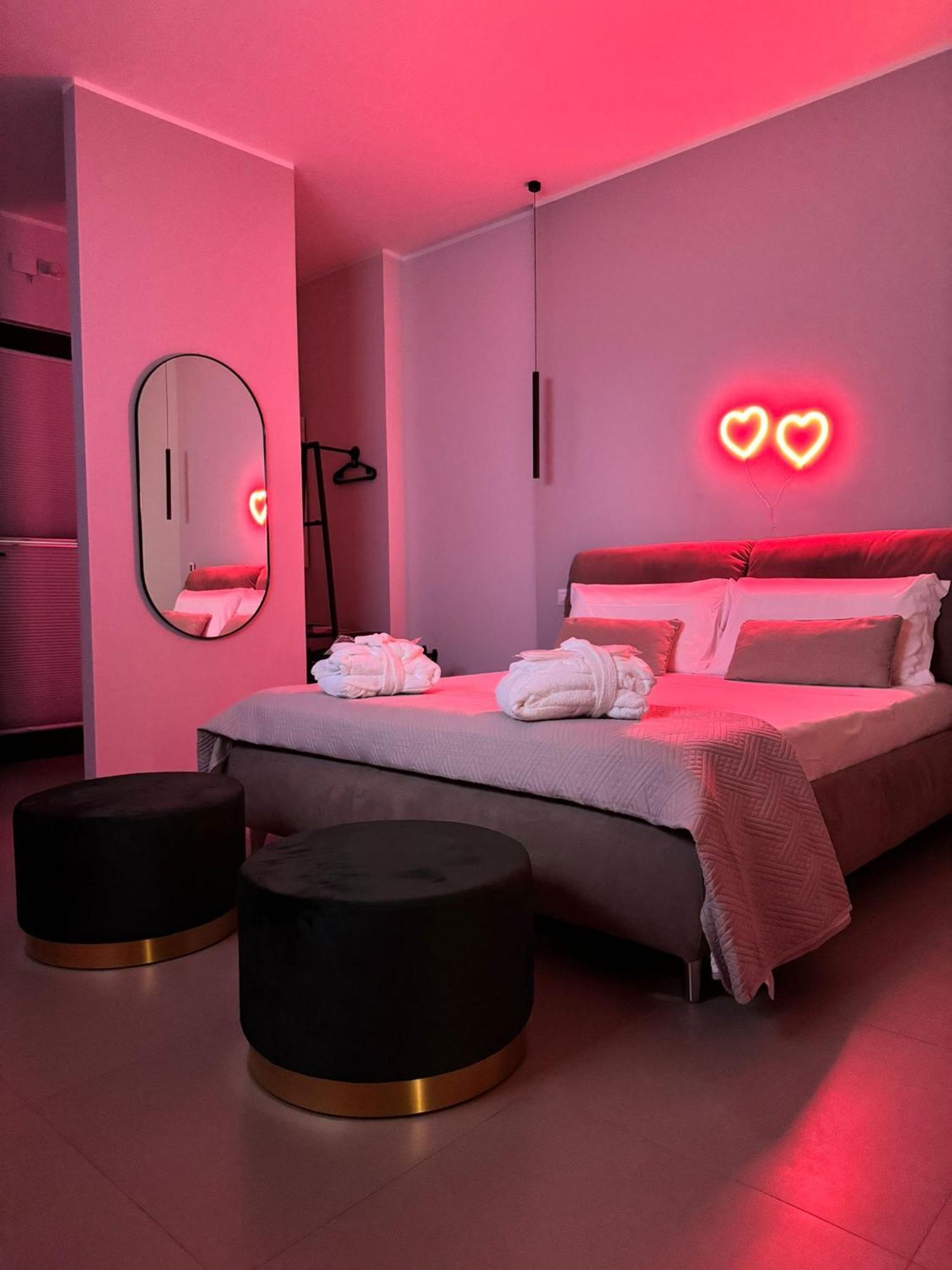 Luxury Apartment - Suite Cavour 巴里 外观 照片