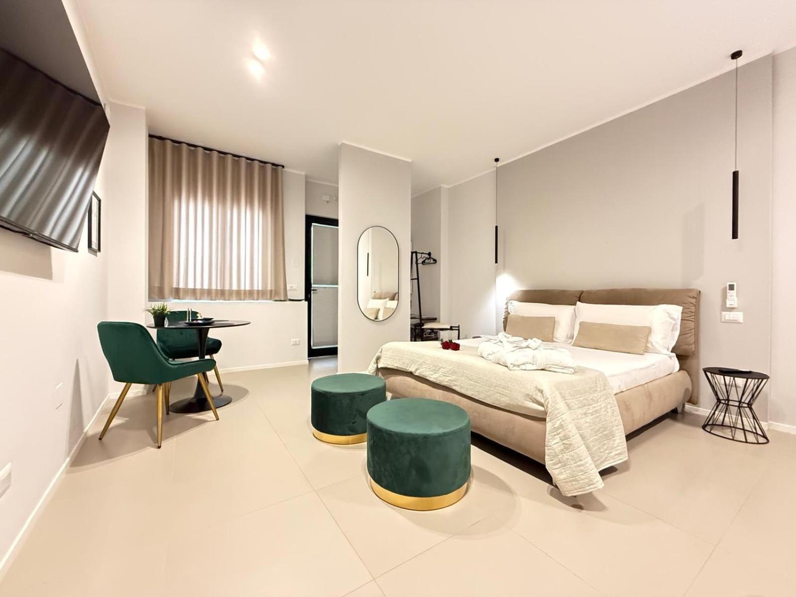 Luxury Apartment - Suite Cavour 巴里 外观 照片