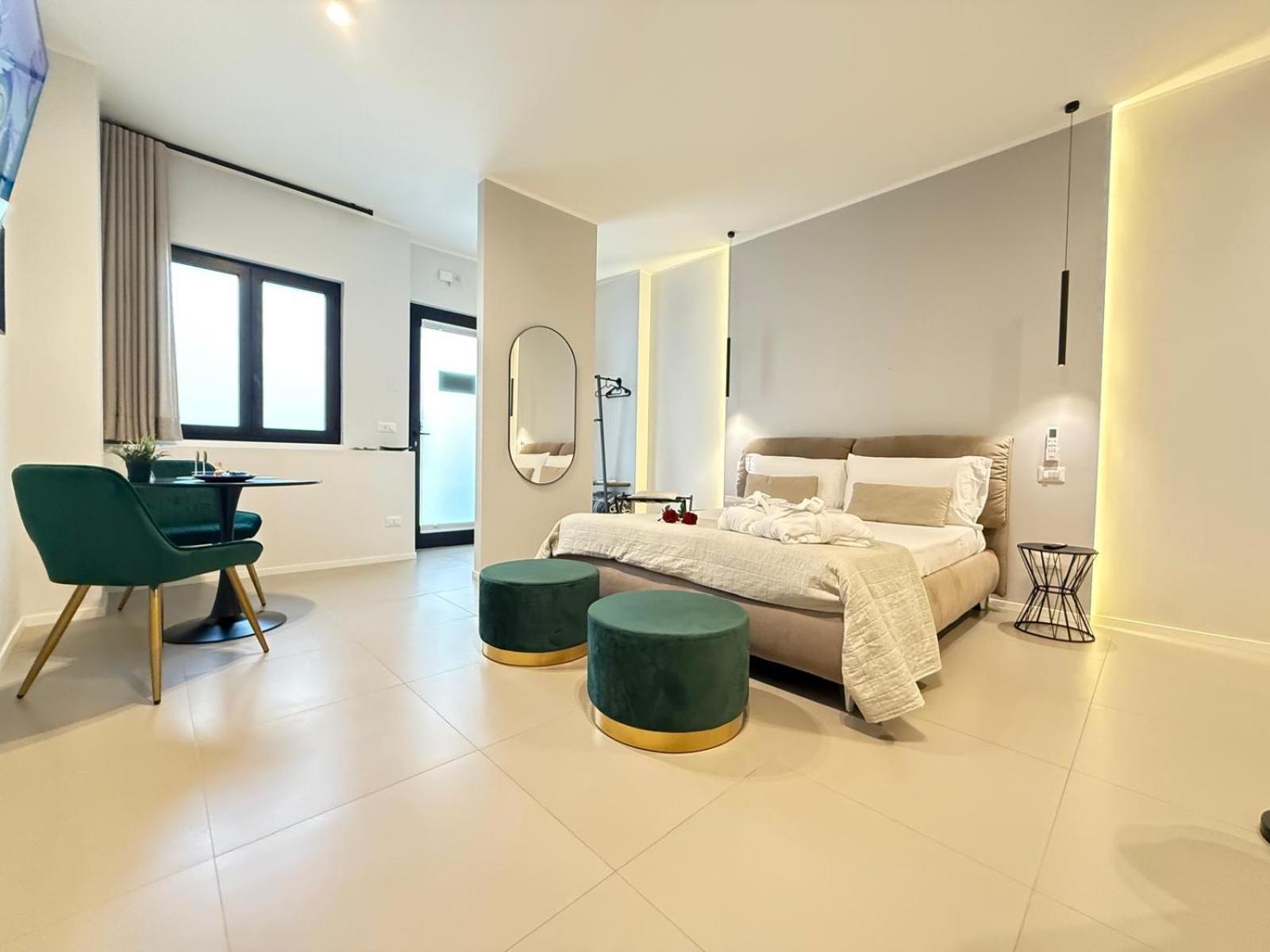 Luxury Apartment - Suite Cavour 巴里 外观 照片